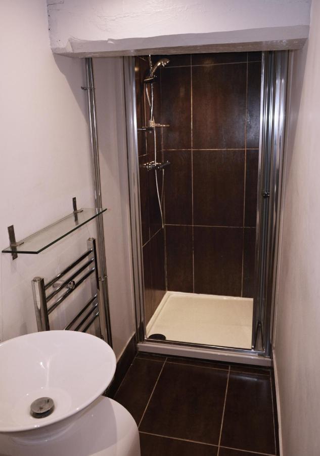 The Bell Shifnal Hotel ภายนอก รูปภาพ