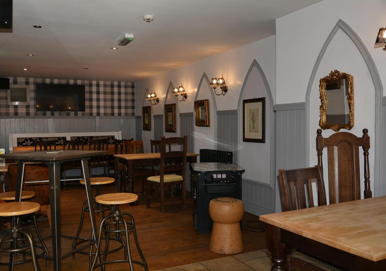 The Bell Shifnal Hotel ภายนอก รูปภาพ